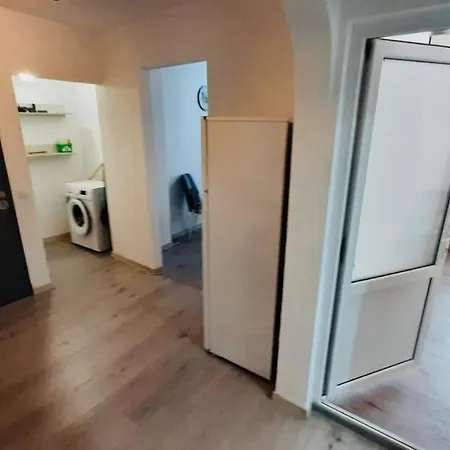 Modern In * Sulina