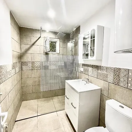 شقة Modern In سولينا